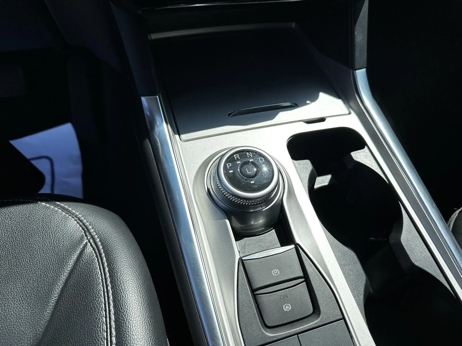 2023 Ford Explorer Limited - Photo 18