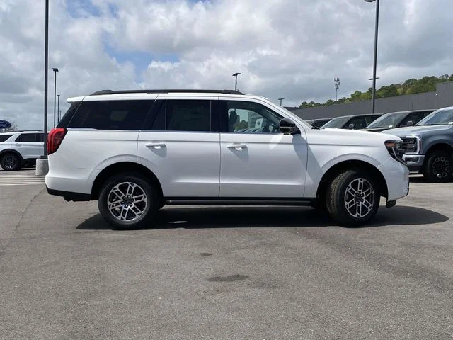 New 2026 Star White Metallic Tri-Coat Ford Active image 2
