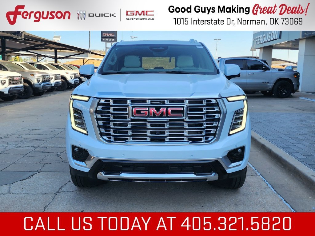 2027 GMC Yukon Denali - Photo 8