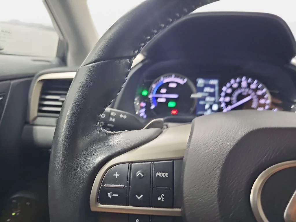 Used 2022 ATOMIC SILVER Lexus 450h image 19