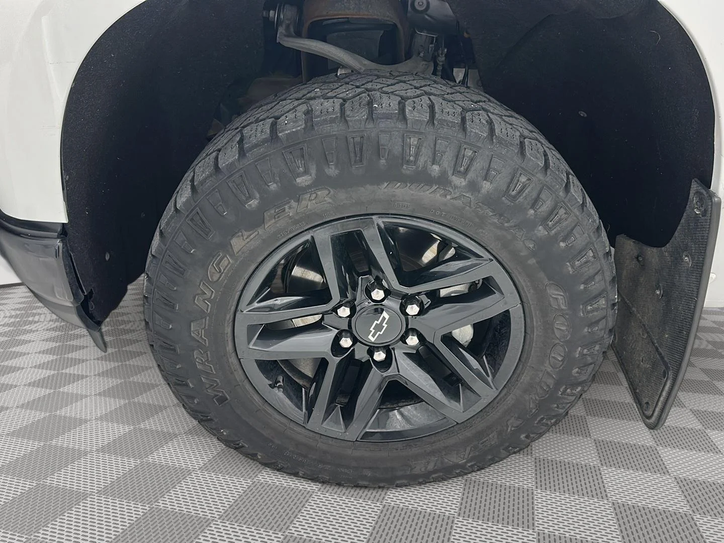 Used 2021 SUMMIT WHITE Chevrolet Custom Trail Boss image 27