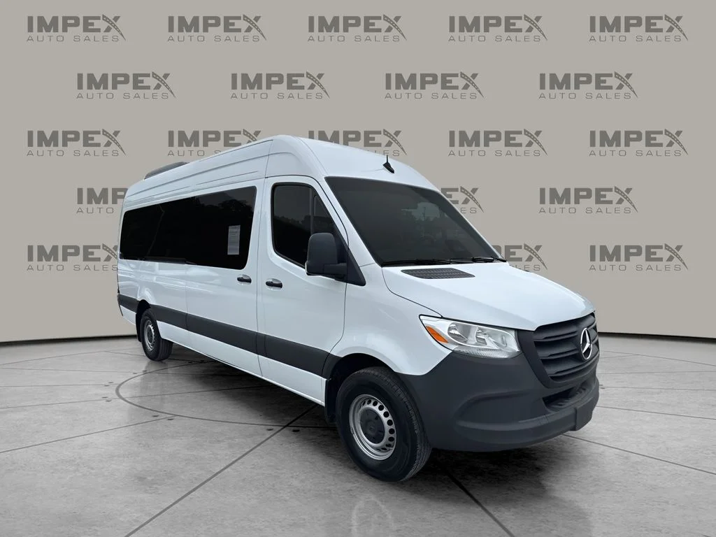 Used 2025 White Mercedes-Benz Passenger 170 WB image 7