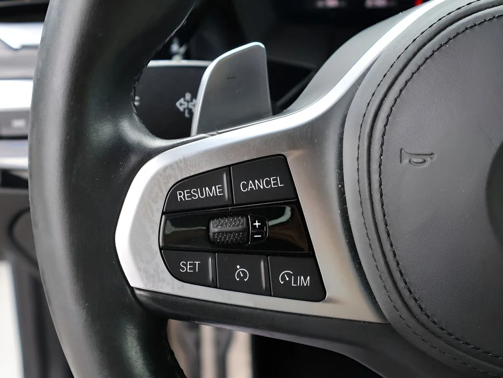 Used 2019 Alpine White BMW sDrive30i image 34