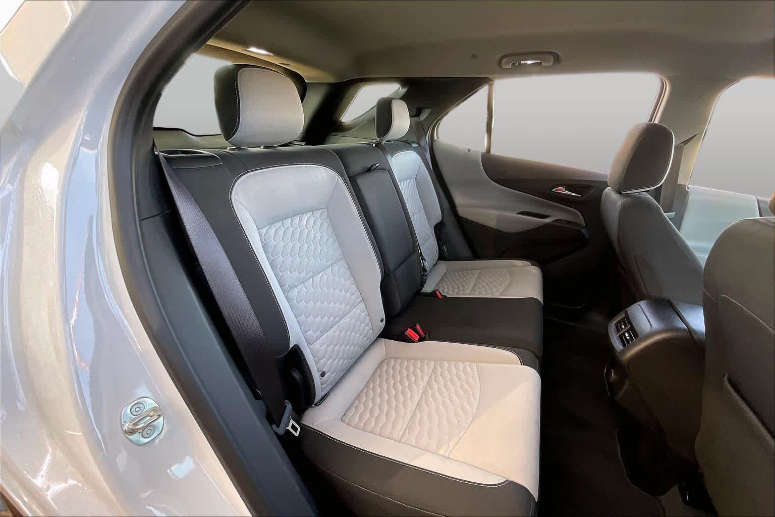 Used 2018 SUMMIT WHITE Chevrolet LS image 19