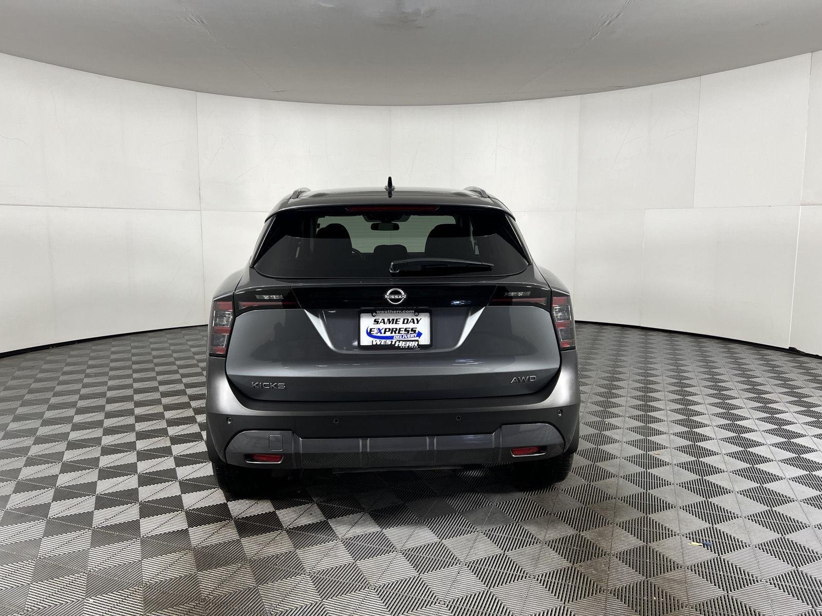 Certified Used 2026 Gun Metallic Nissan SV image 7