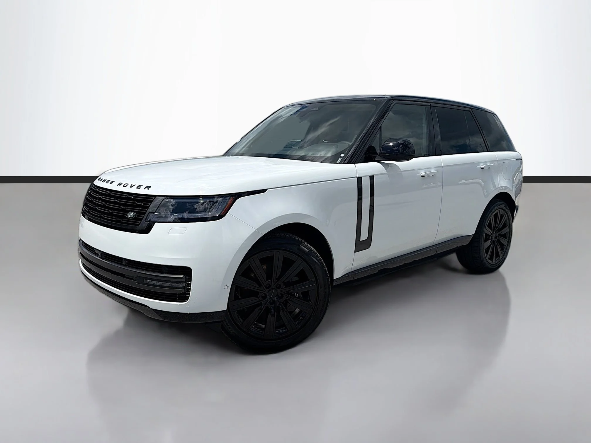 New 2026 Fuji White Land Rover SE image 1