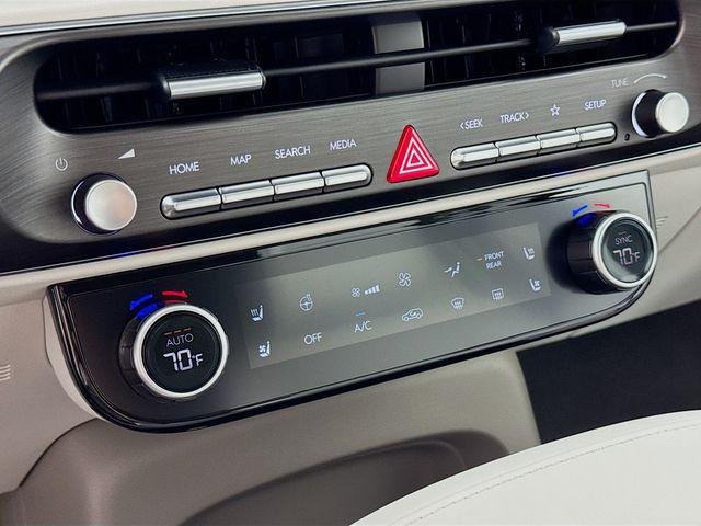 New 2026 Black Hyundai Limited FWD image 26