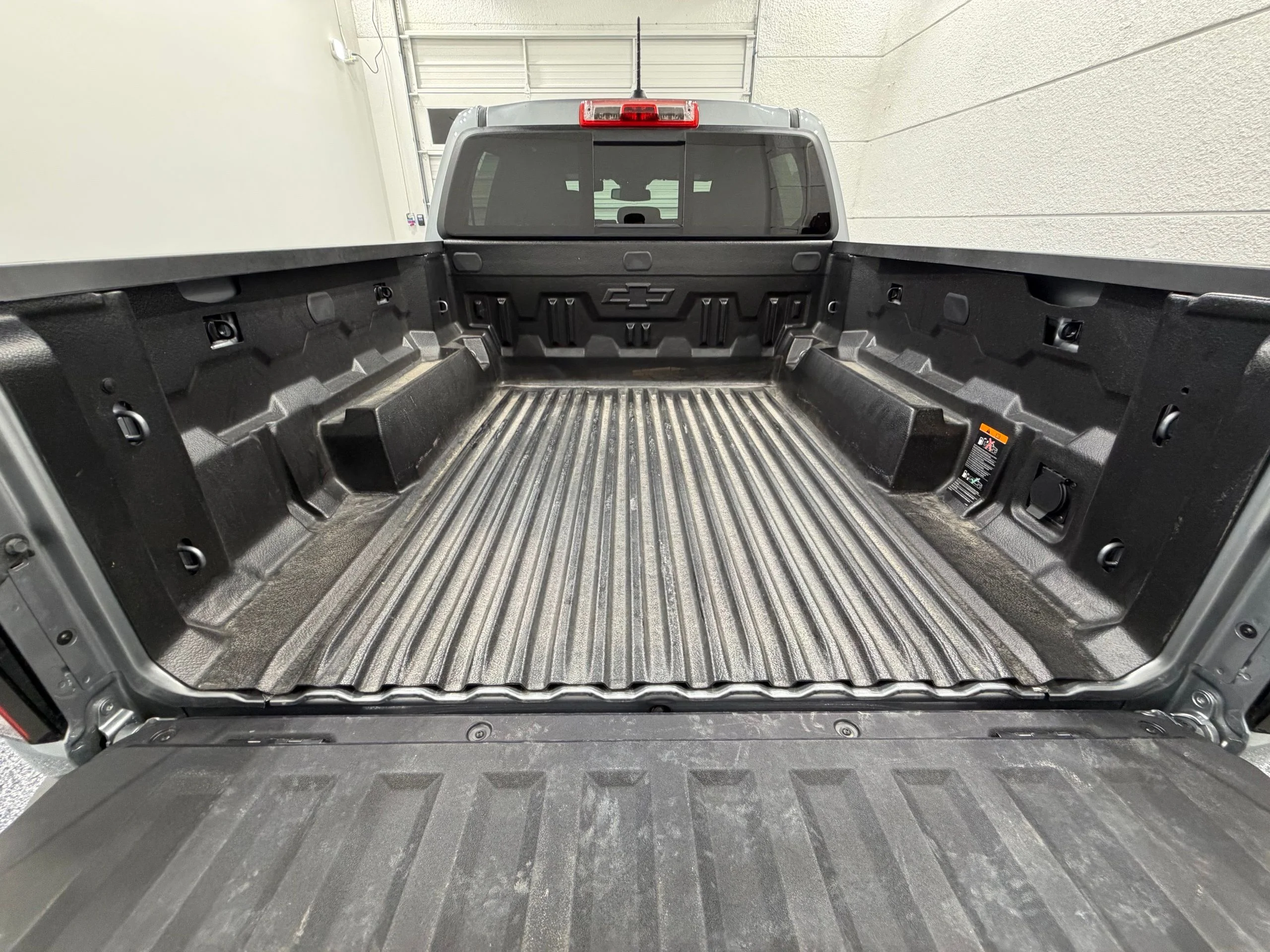 Used 2026 Gray Chevrolet Z71 image 25