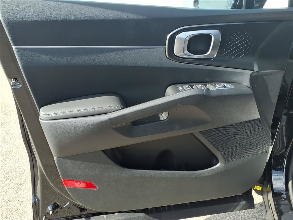 2026 Kia Sorento EX Hybrid - Photo 11