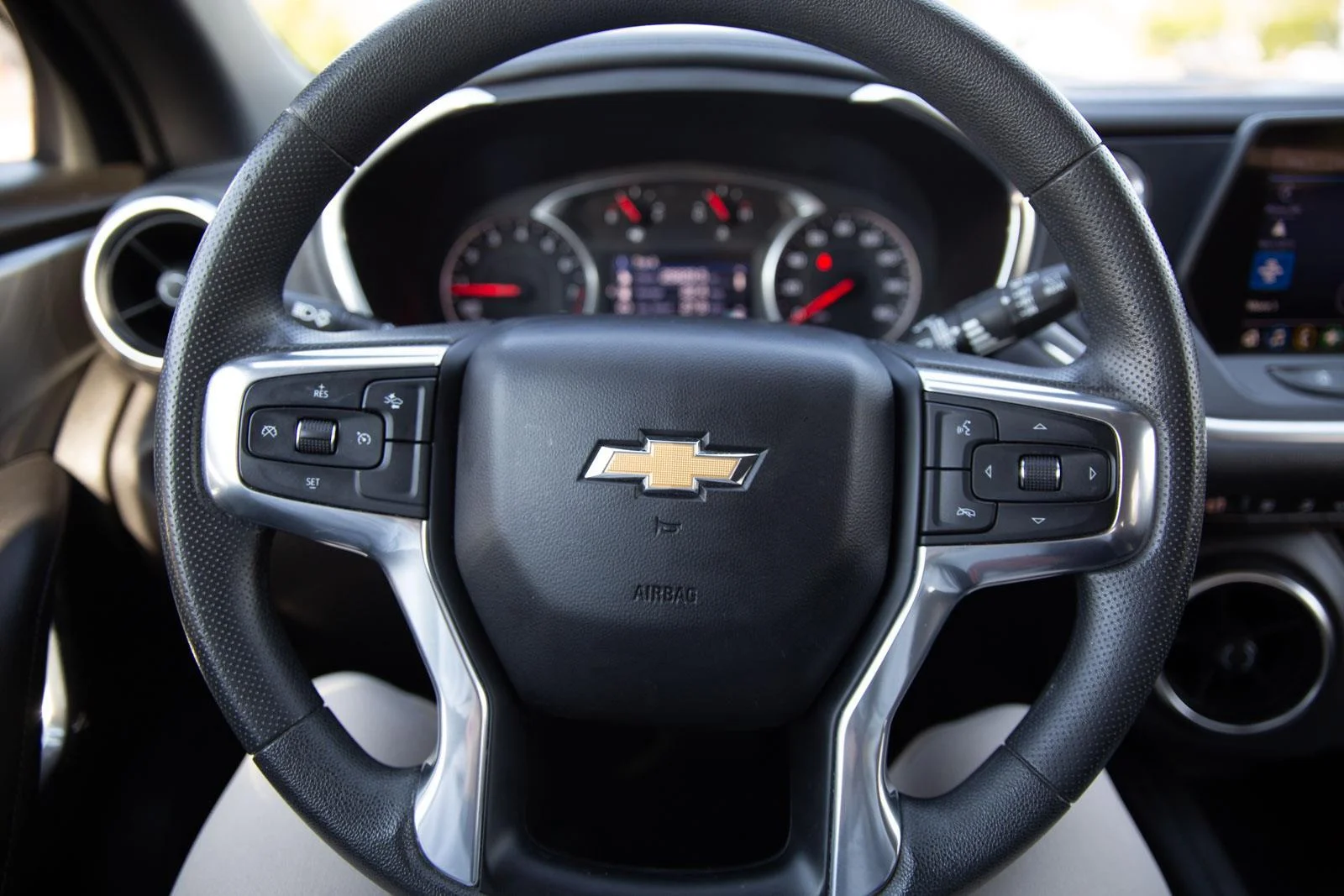Used 2021 Midnight Blue Metallic Chevrolet 2LT image 12