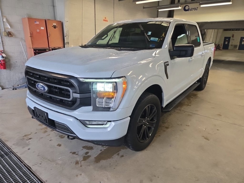 Used 2021 White Ford XLT image 7