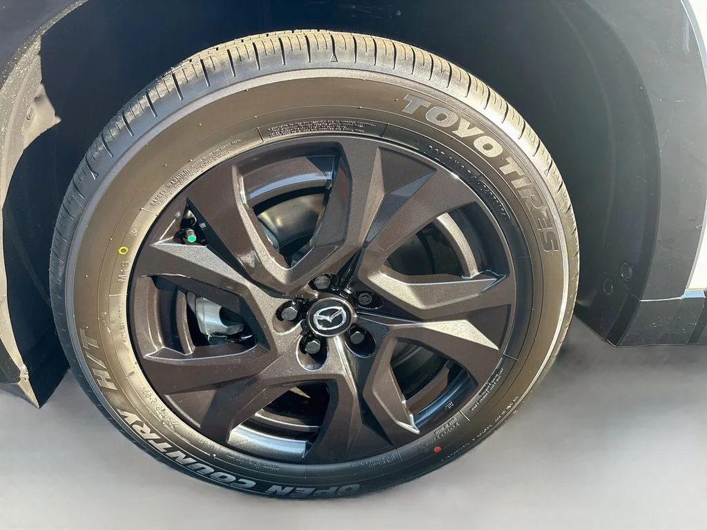 New 2026 Rhodium White Metallic Mazda 2.5 S Premium Plus AWD image 32