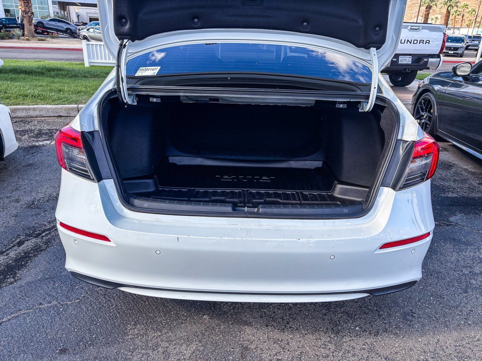 Used 2024 Platinum White Pearl Honda 1.5T 4D TOURING image 12