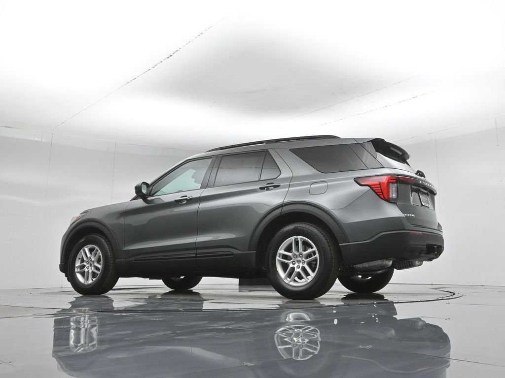 New 2026 Carbonized Gray Metallic Ford Active image 50