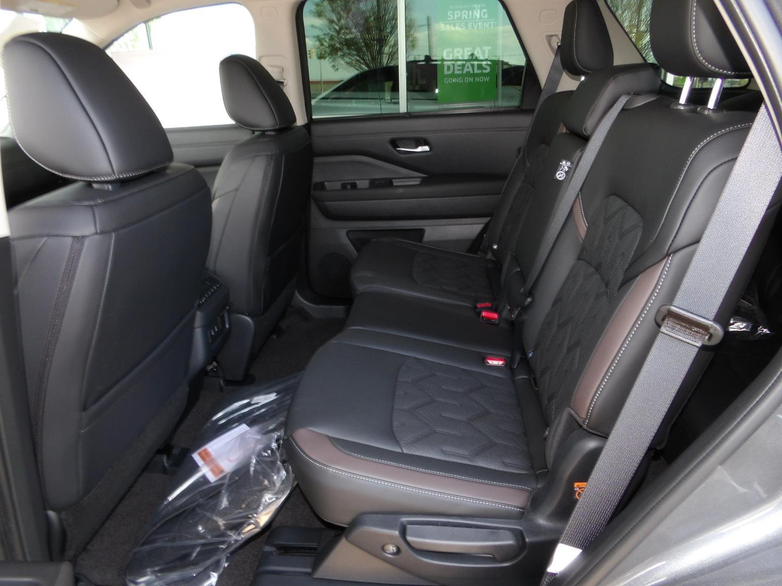 New 2026 Gun Metallic Nissan Platinum image 16