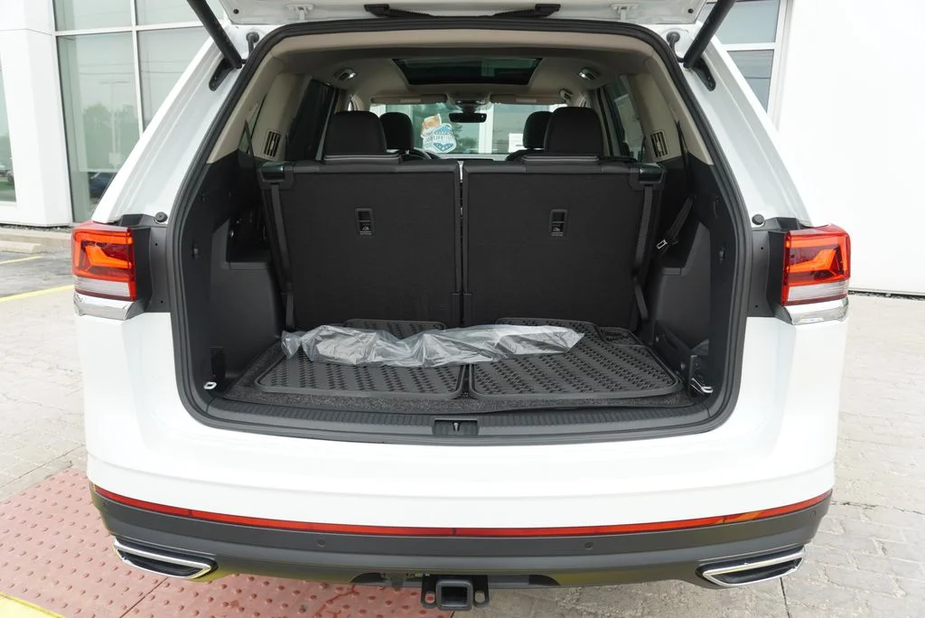 New 2026 White/off-white Volkswagen 2.0T SE w/Technology image 31