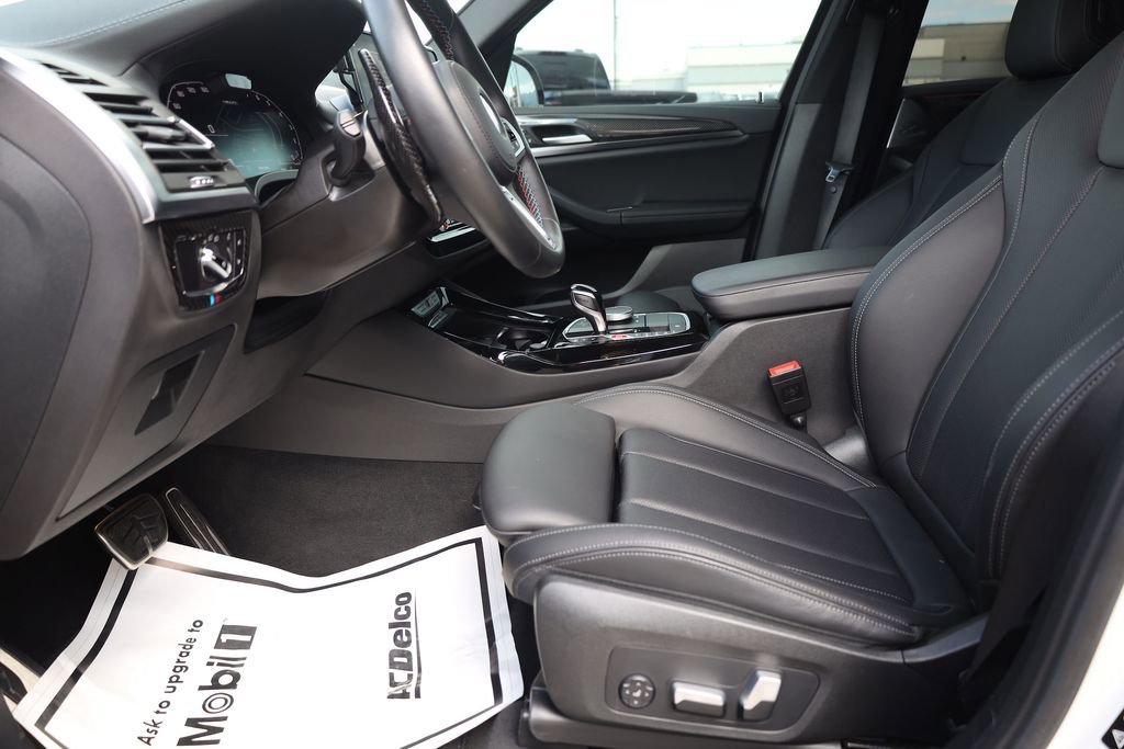 Used 2024 Alpine White BMW M40i image 11