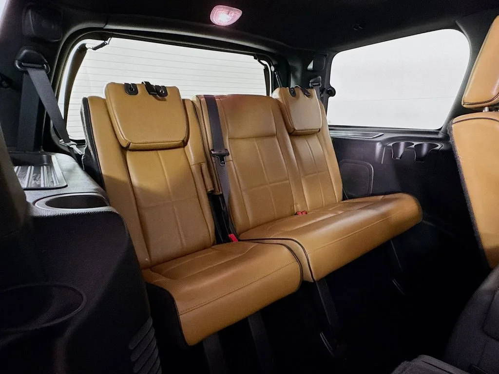 Used 2013 Black Lincoln Base image 34