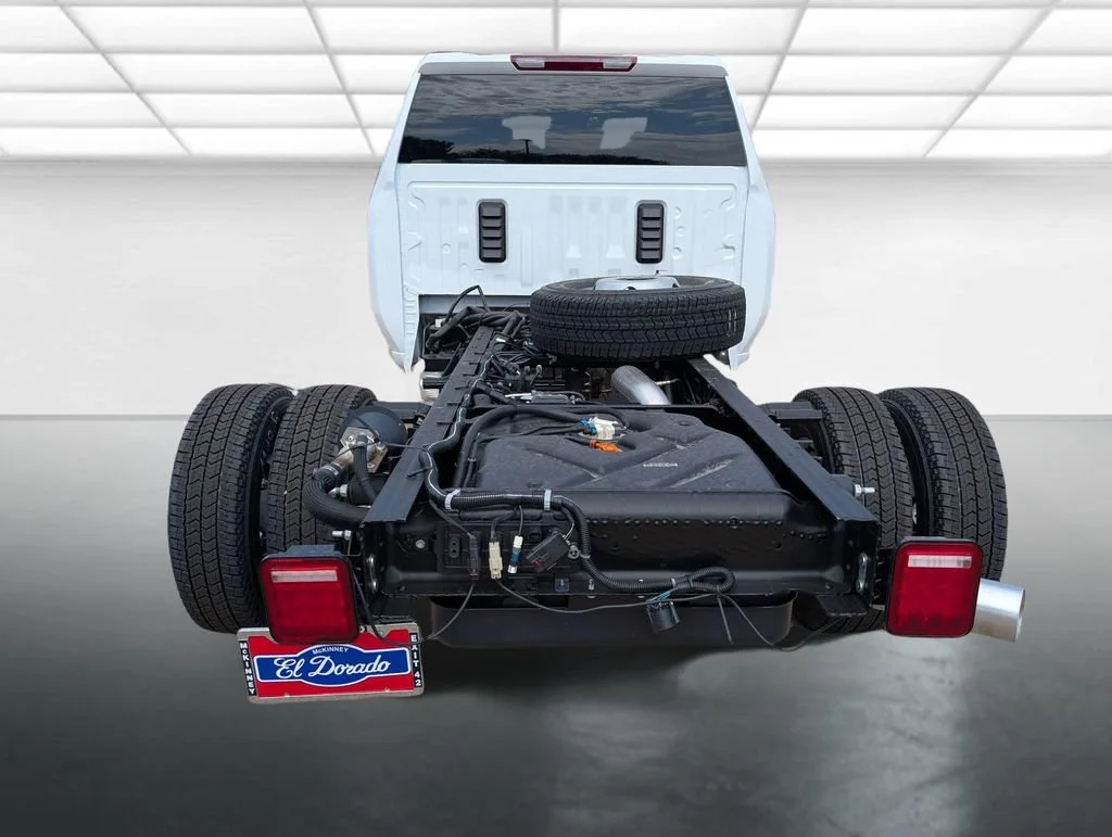 New 2026 Summit White Chevrolet LT image 26