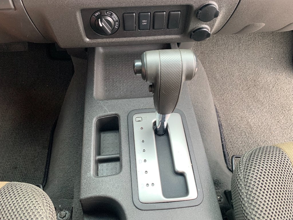 Used 2007 Avalanche Nissan S image 18