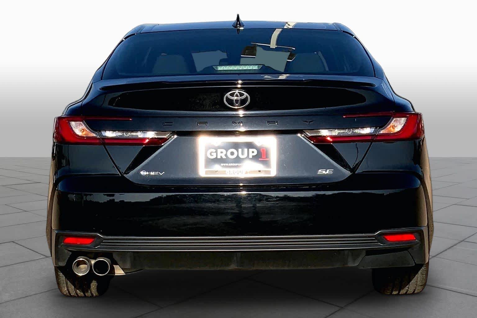Used 2025 Midnight Black Metallic Toyota SE image 5