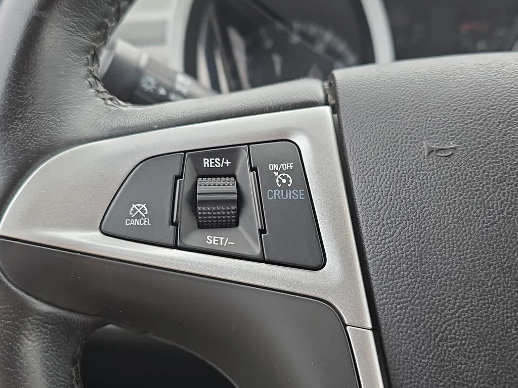 Used 2016 TUNGSTEN METALLIC Chevrolet LT image 19