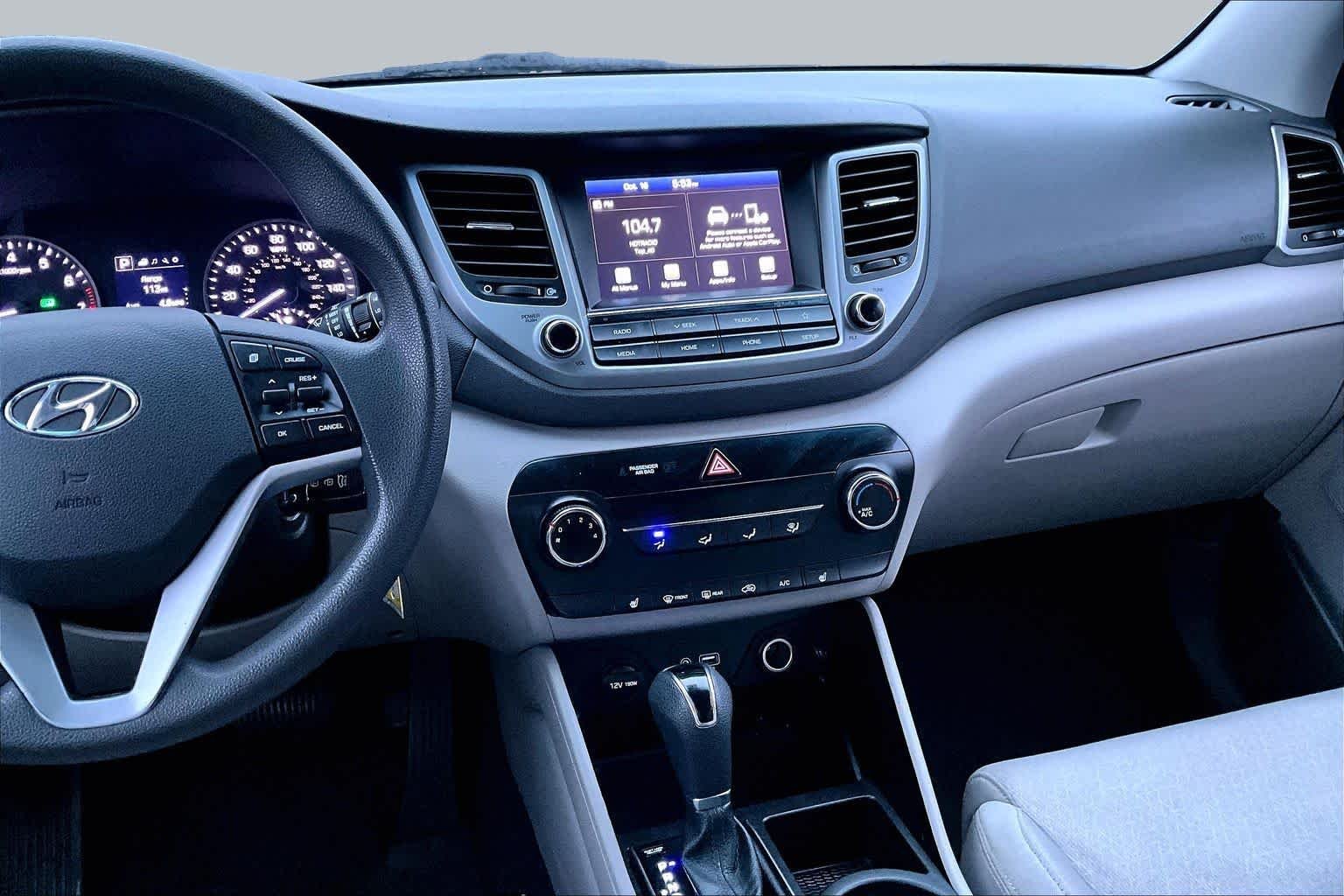Used 2018 Molten Silver Hyundai SEL image 7