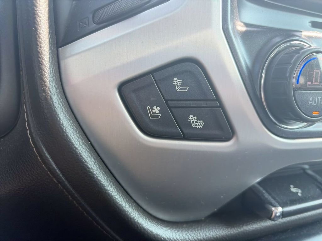 Used 2018 Silver GMC SLT image 21