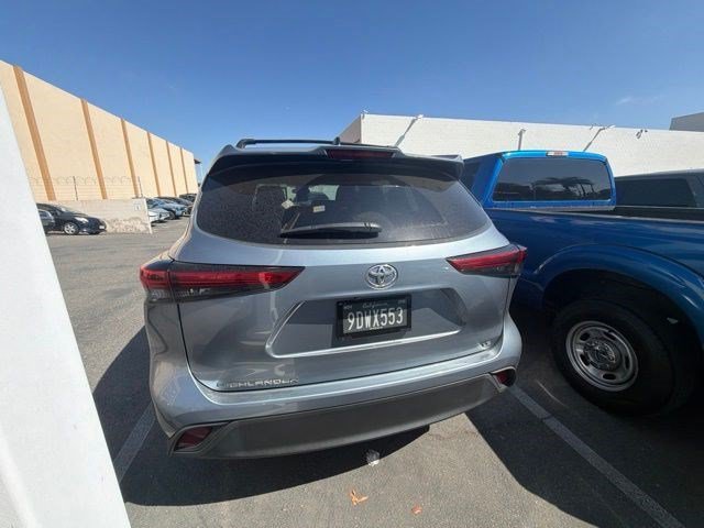 Used 2023 Moon Dust Toyota LE image 8