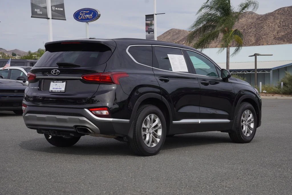 Certified Used 2020 Black Hyundai SE image 3