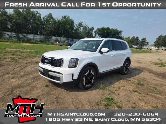 Used 2024 White Kia EX image 4
