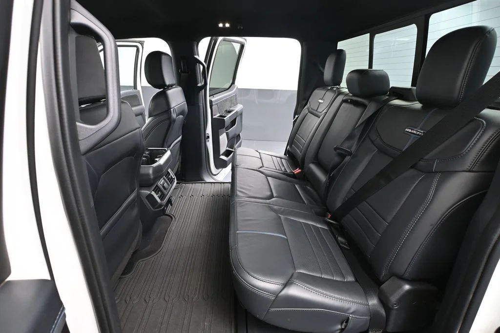 2025 Ford F-150 Platinum - Photo 39