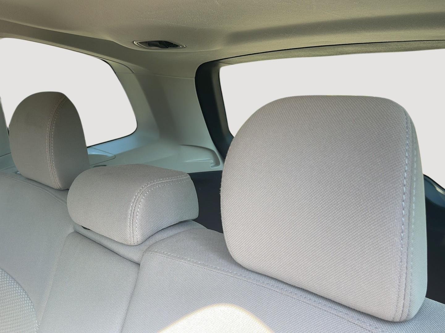 Used 2018 Quartz Blue Pearl Subaru Premium image 10