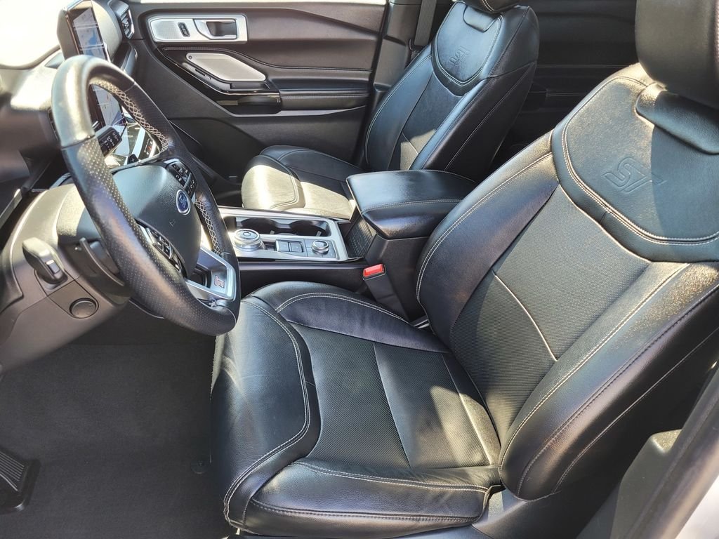2023 Ford Explorer ST - Photo 14