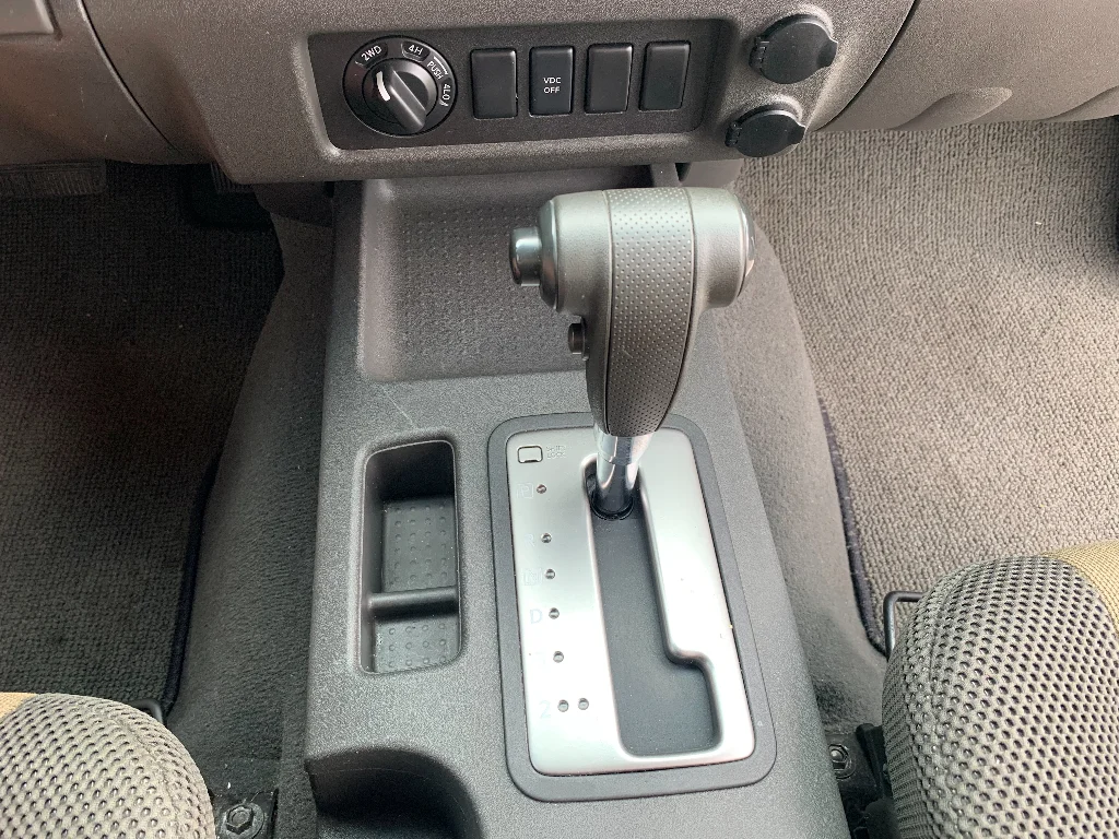 Used 2007 Avalanche Nissan S image 18
