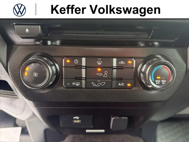 Used 2016 Black Ford XLT image 21