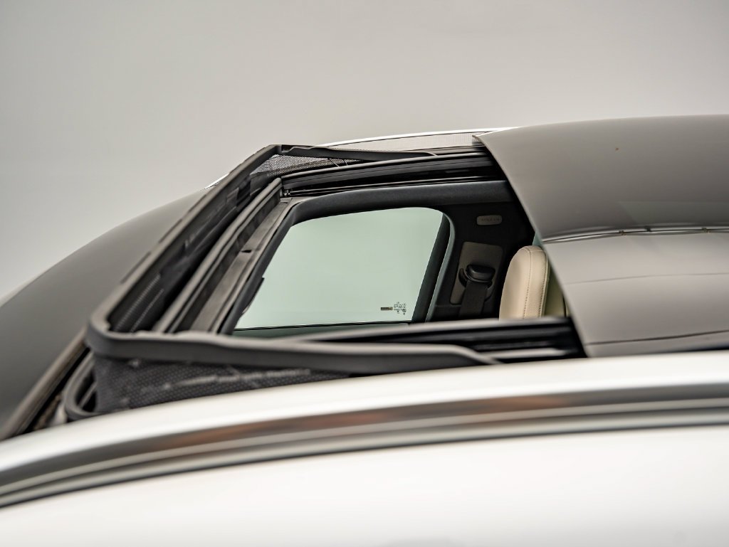 New 2027 Polar White Mercedes-Benz GLC 300 image 18