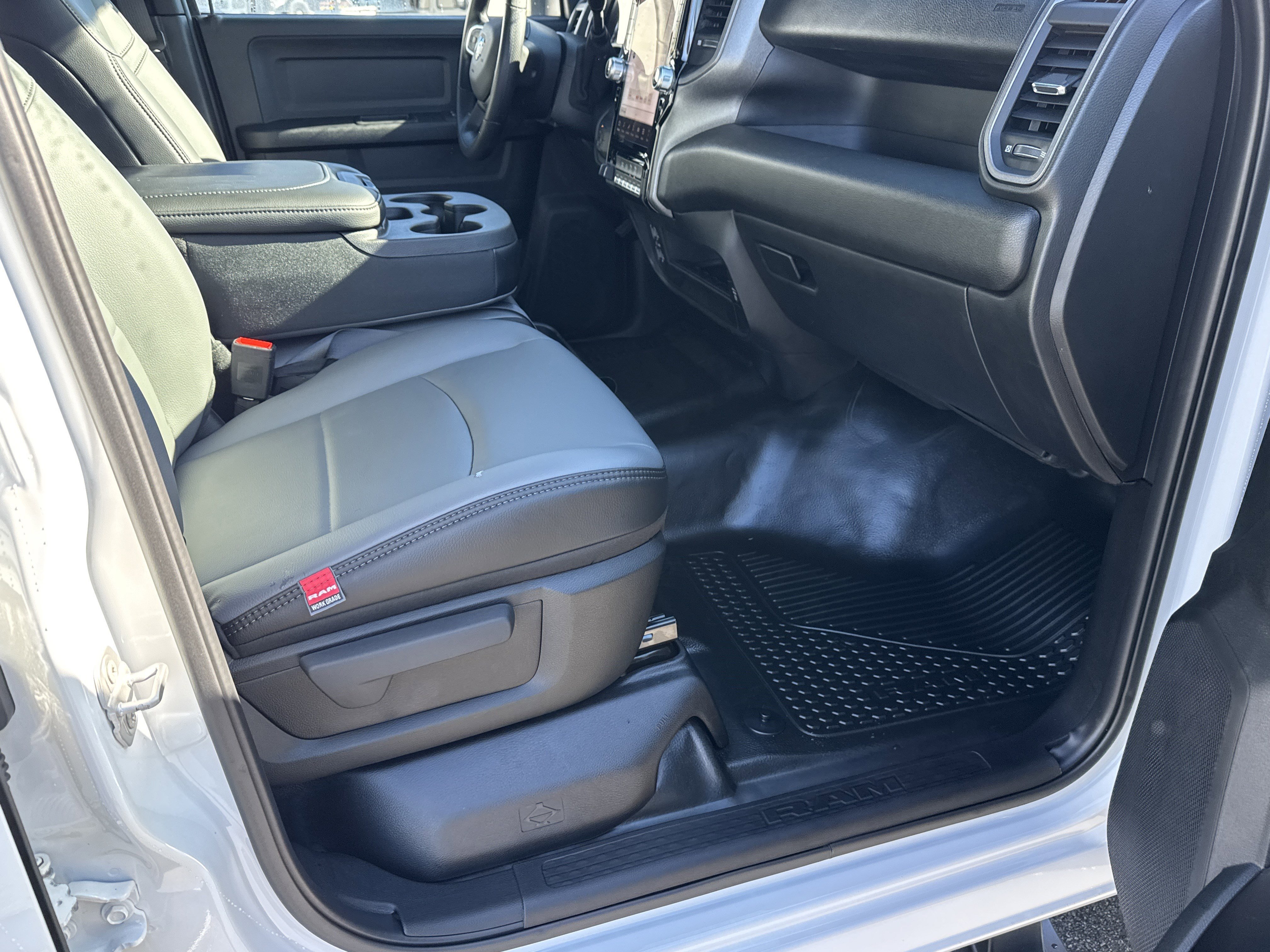 New 2026 Bright White Clearcoat Ram Tradesman image 18