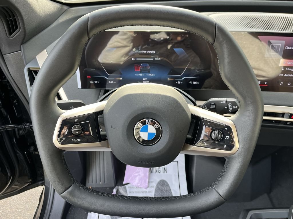 2026 BMW iX 45 - Photo 14
