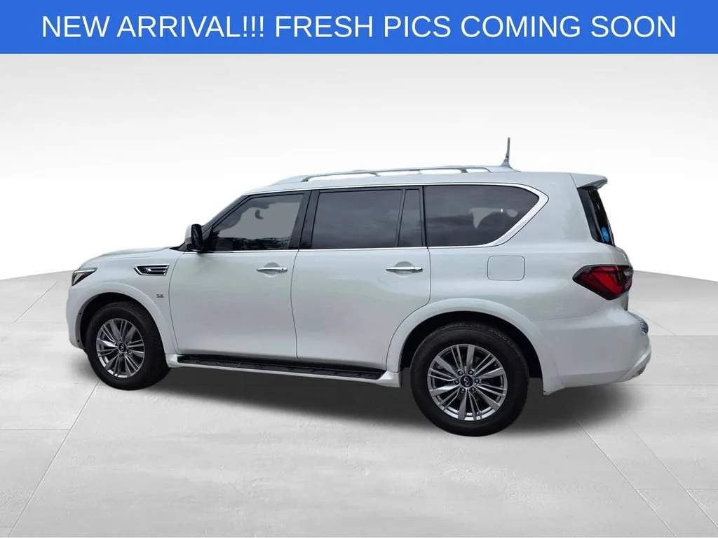 Used 2018 White INFINITI RWD image 4