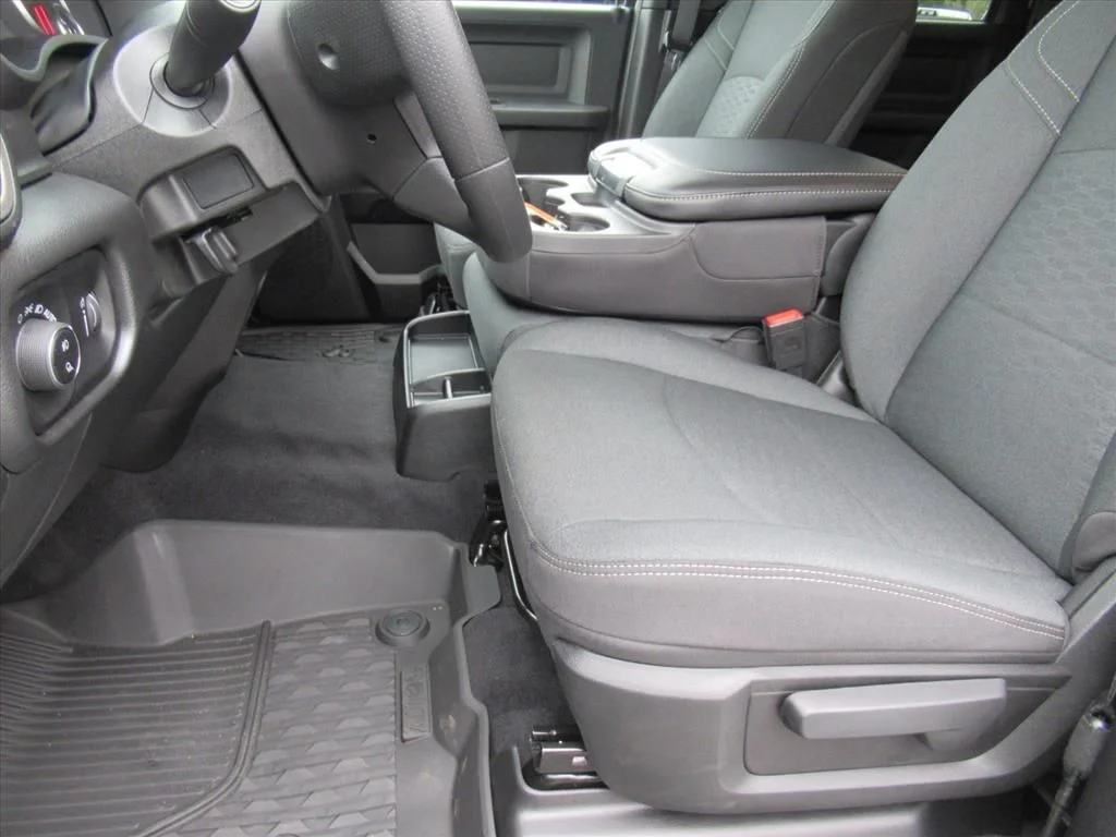 2026 RAM 2500 Tradesman/Black Express - Photo 16