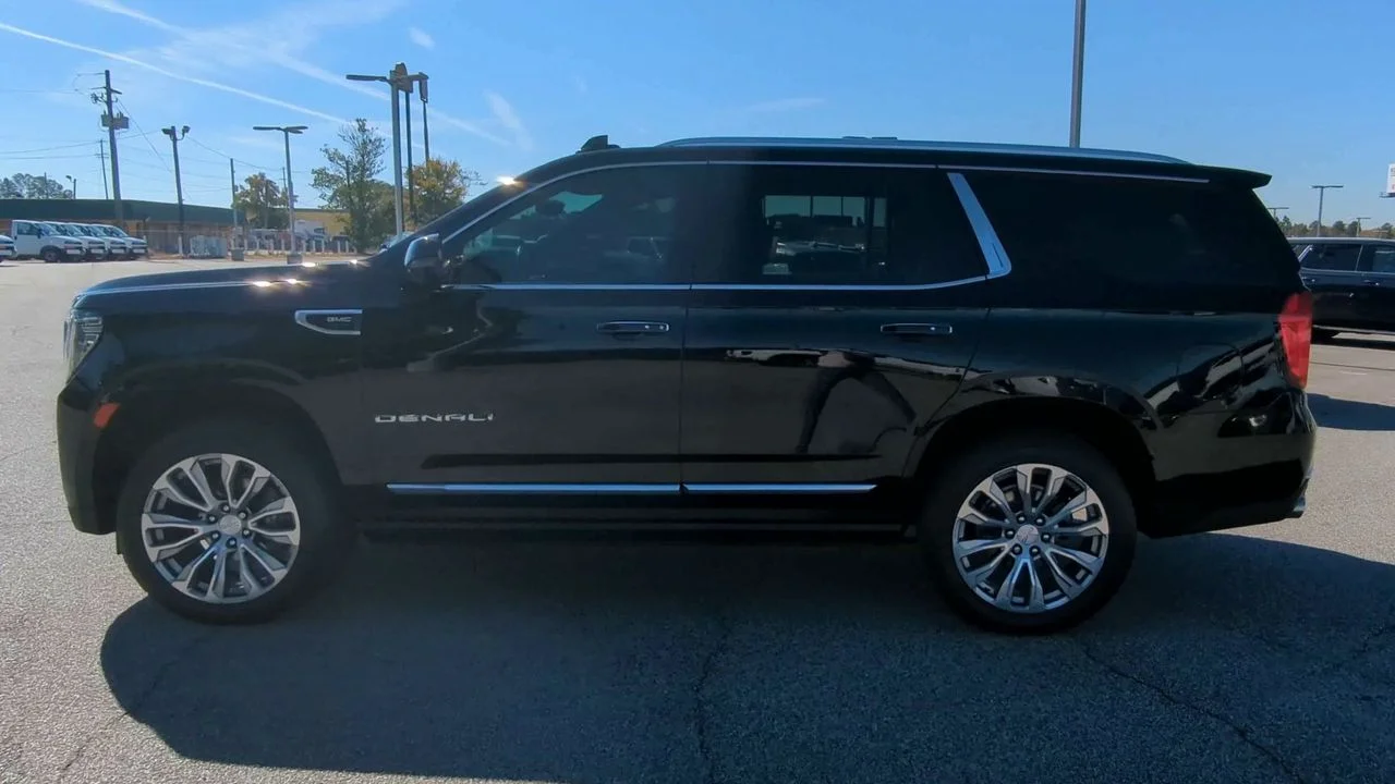 2021 GMC Yukon Denali - Photo 32