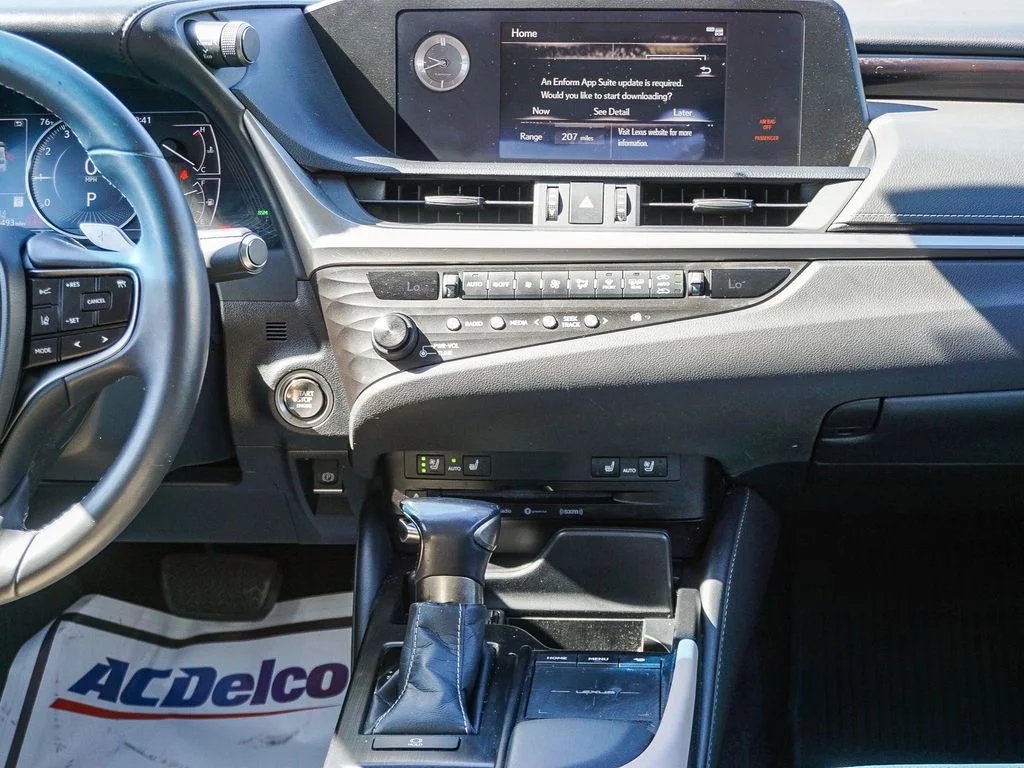Used 2020 Red Lexus 350 image 15