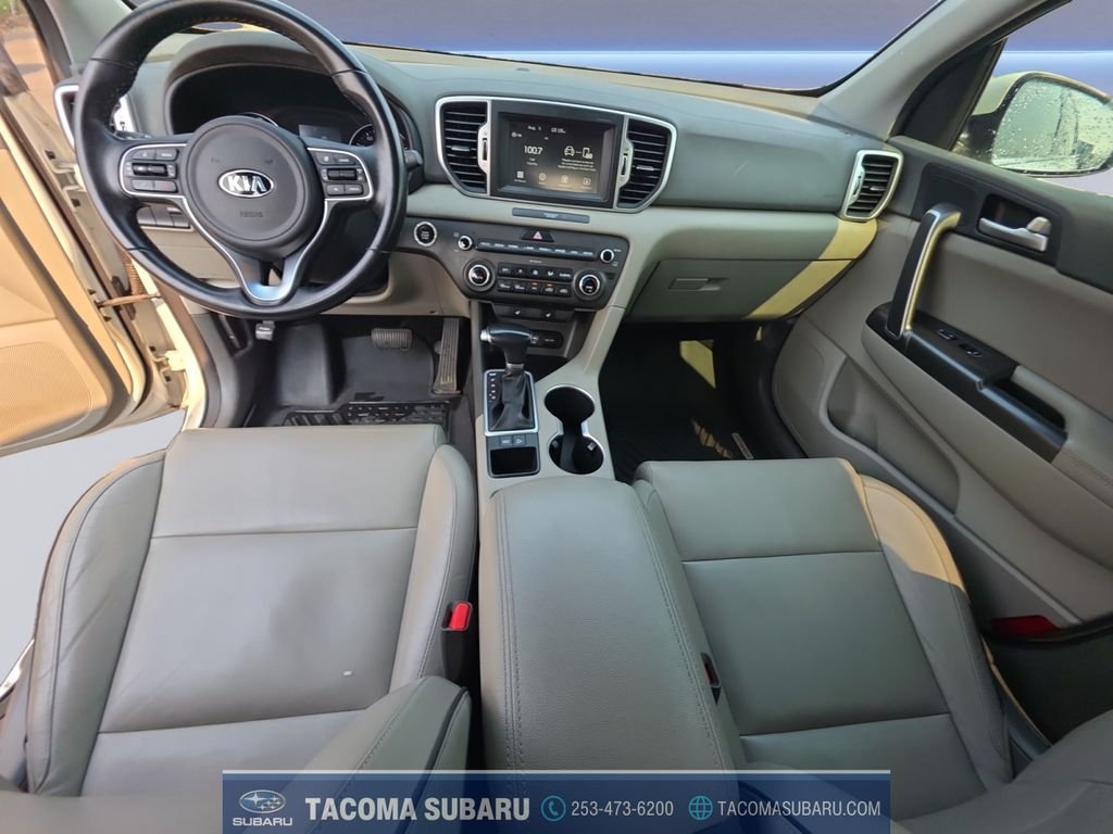 Used 2017 White Kia EX image 12