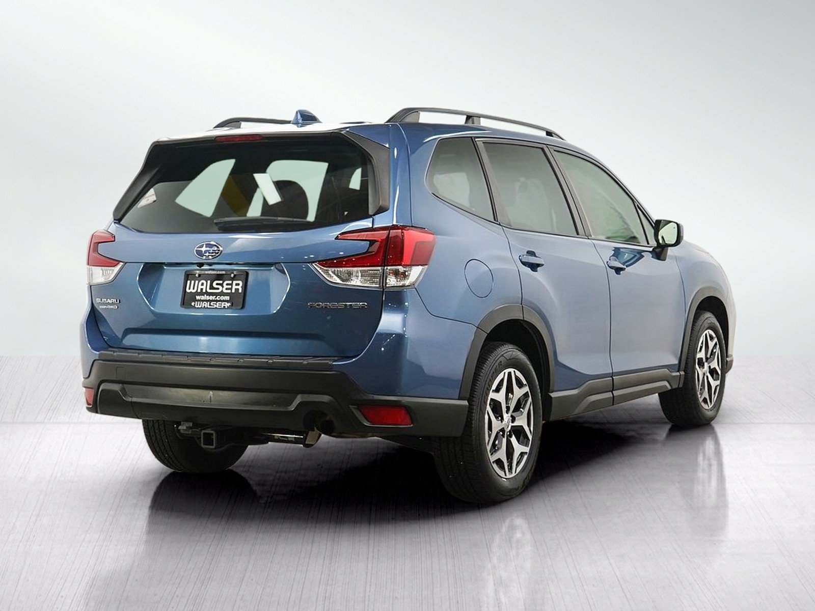 Used 2020 Horizon Blue Pearl Subaru Premium image 5