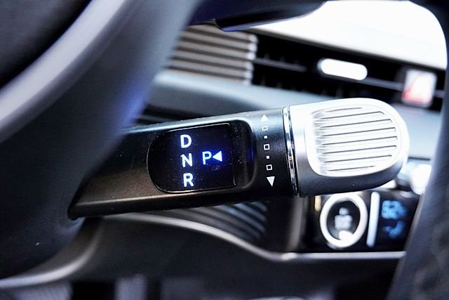 Used 2024 Blue Hyundai SEL image 30