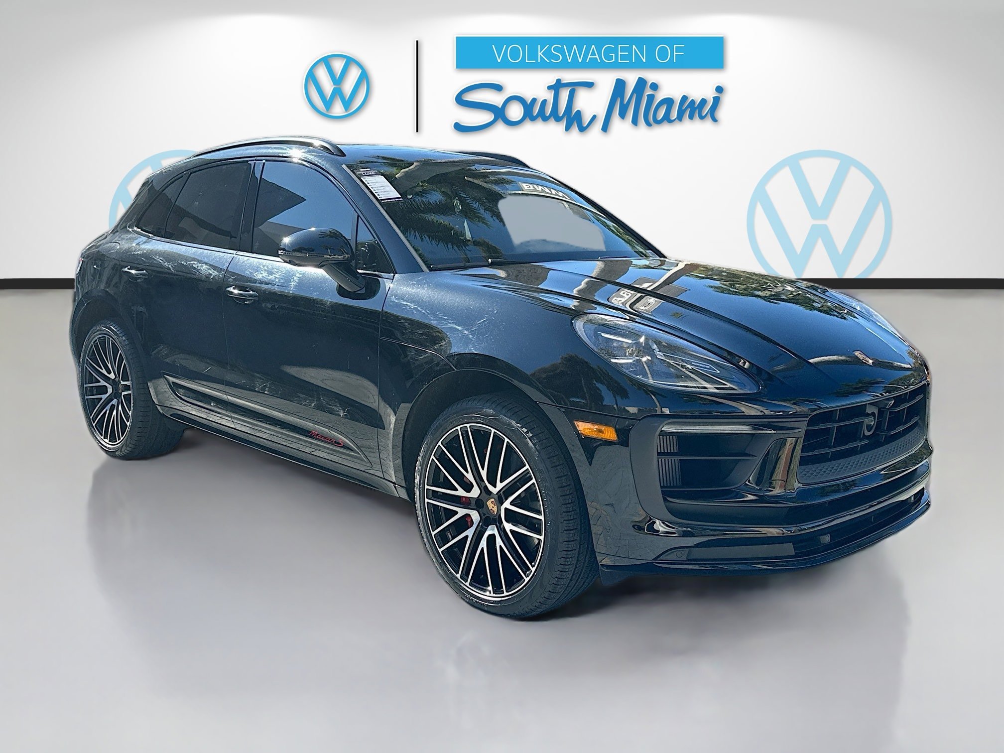 2024 Porsche Macan S's photo
