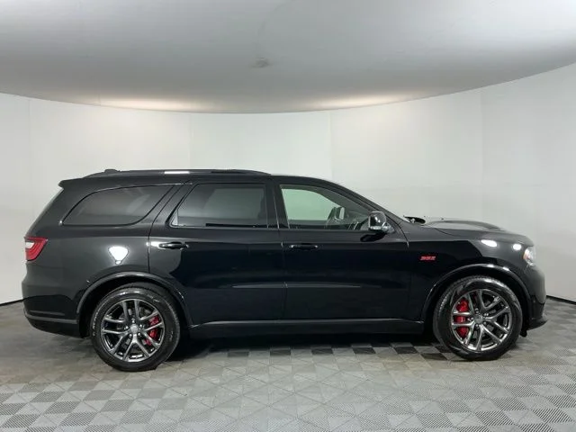 Used 2020  Dodge SRT image 4