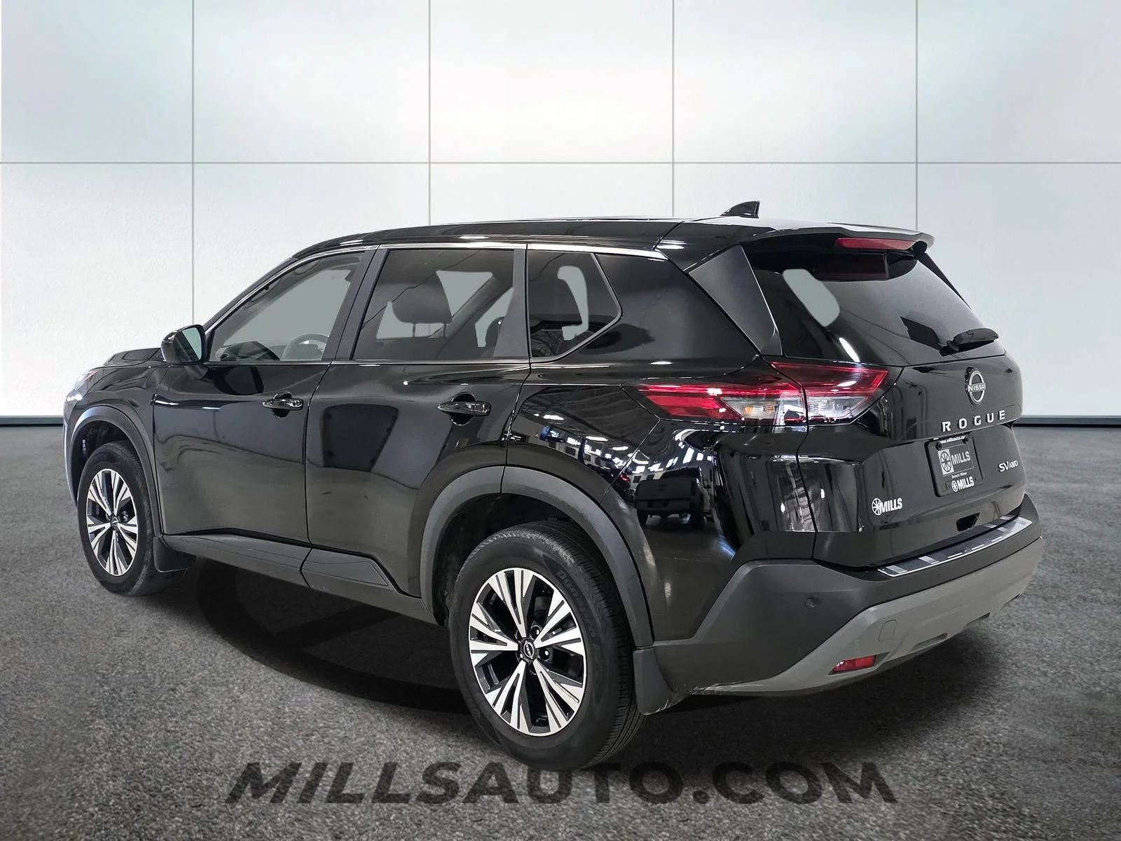 Used 2023 Black Nissan SV image 4
