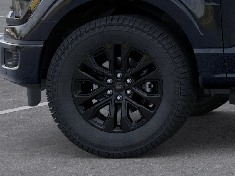 New 2026 Agate Black Metallic Ford XLT image 19